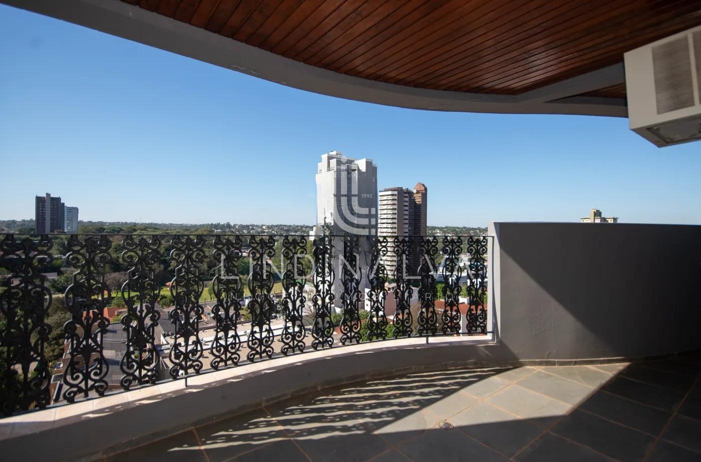 Apartamento amplo à venda no Edifício San Ignácio em Foz do Iguaçu