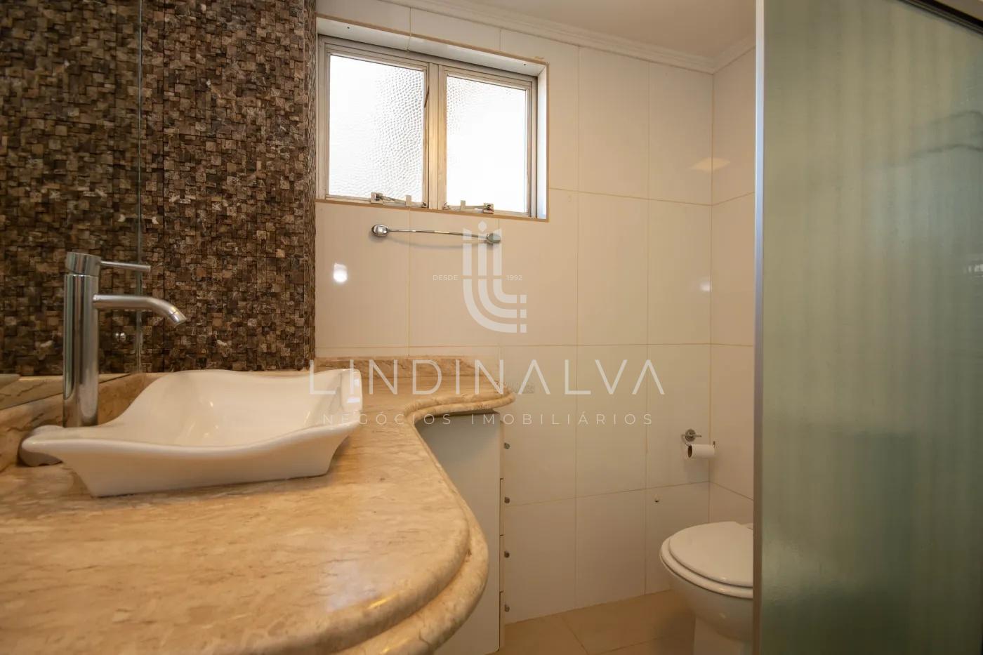 Apartamento amplo à venda no Edifício San Ignácio em Foz do Iguaçu
