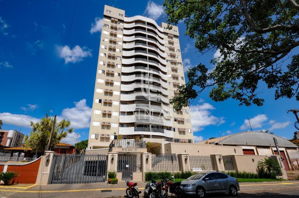 Apartamento amplo à venda no Edifício San Ignácio em Foz do Iguaçu