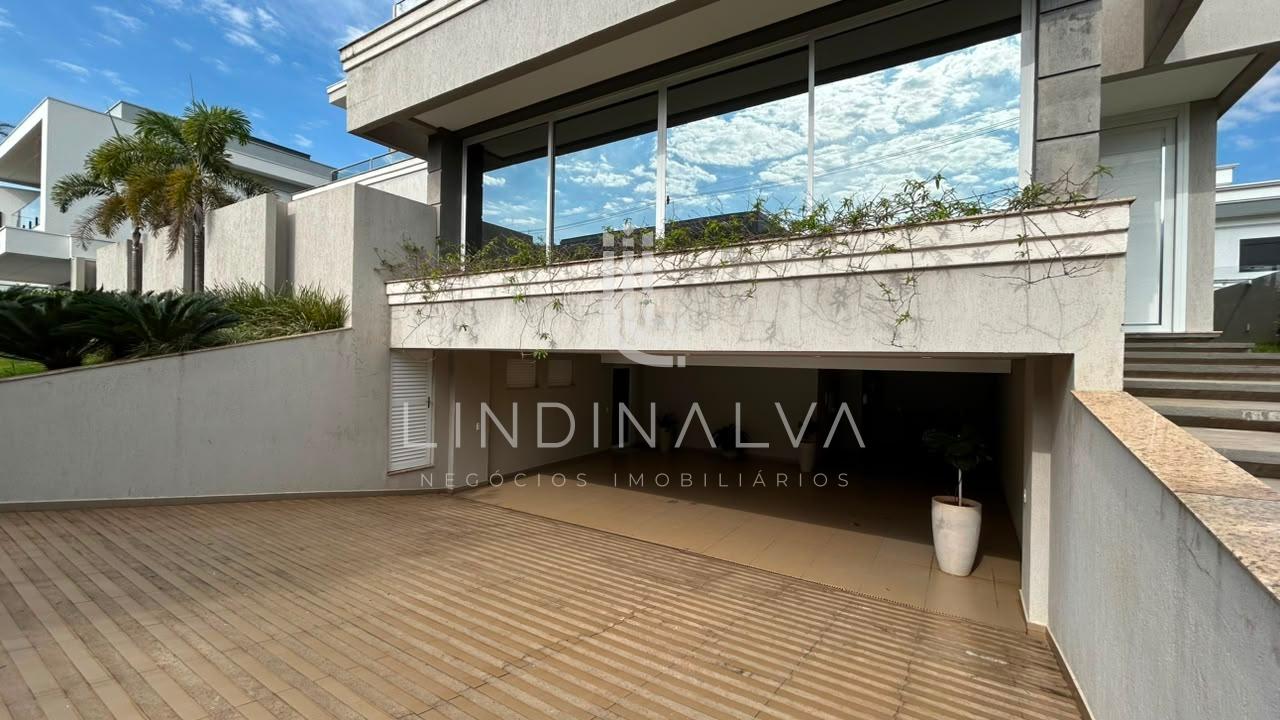 Sobrado mobiliado à venda no Cond. Terras Alpha 2 - Com 4 suítes  piscina