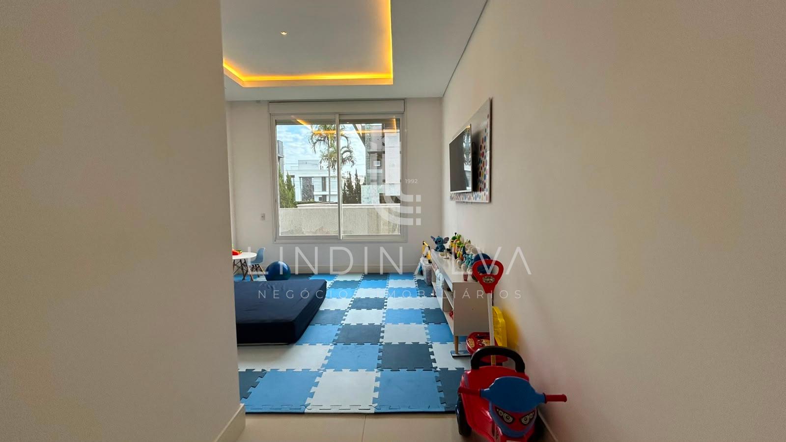Sobrado mobiliado à venda no Cond. Terras Alpha 2 - Com 4 suítes  piscina