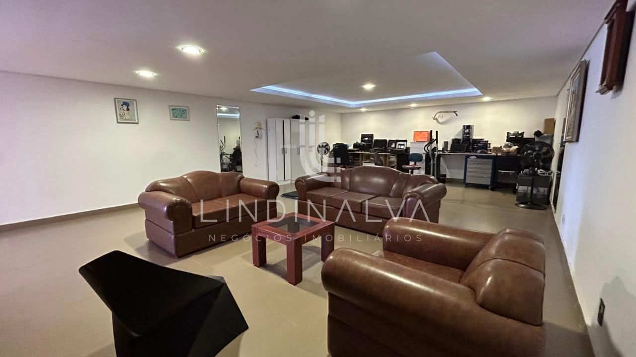 Sobrado mobiliado à venda no Cond. Terras Alpha 2 - Com 4 suítes  piscina