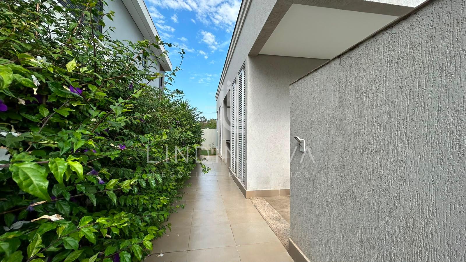 Sobrado mobiliado à venda no Cond. Terras Alpha 2 - Com 4 suítes  piscina