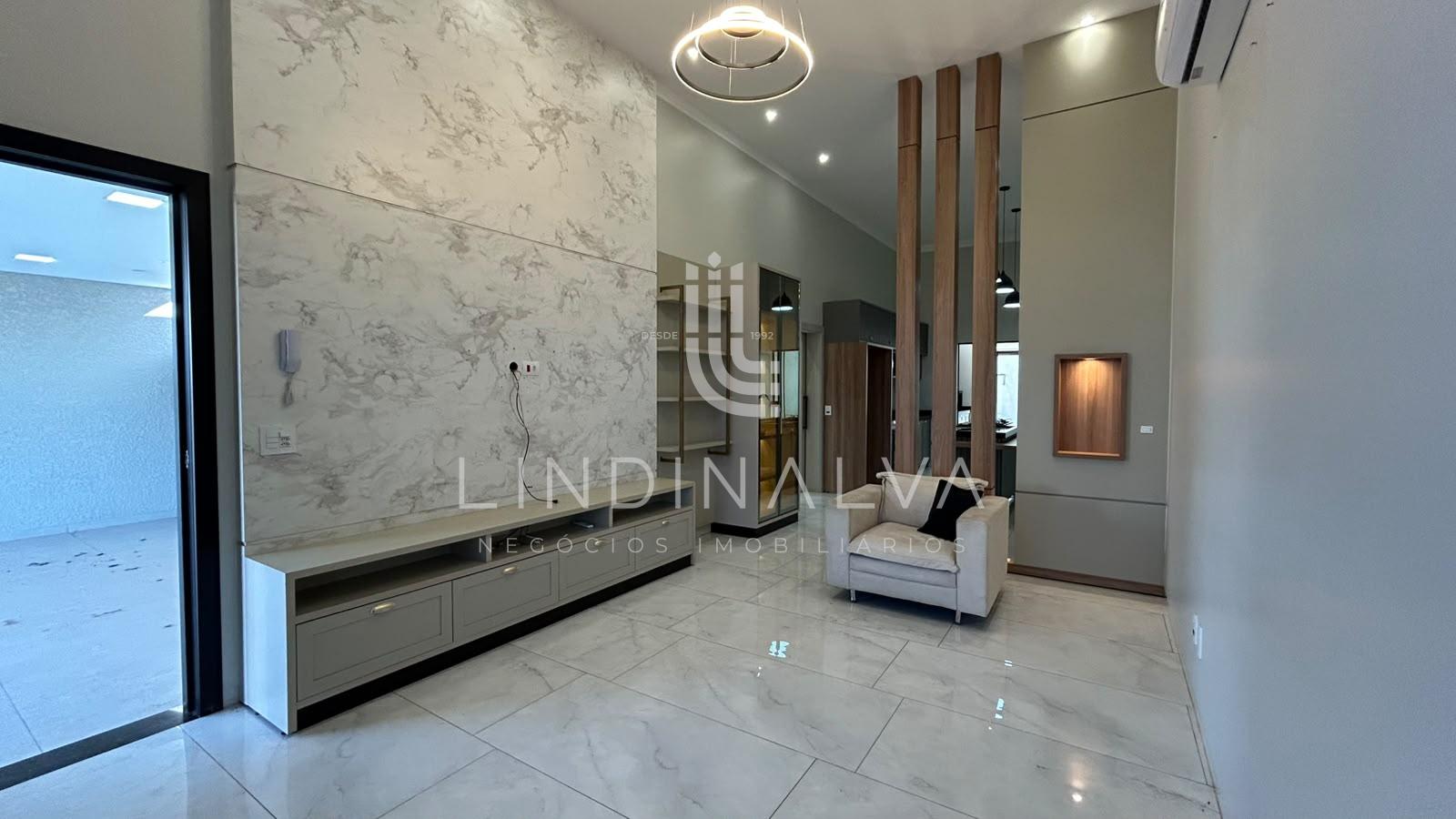 Casa de alto padrão, com suíte, 2 quartos e área goumet - Cond. Vila Margarezi, no Jardim Lancaster
