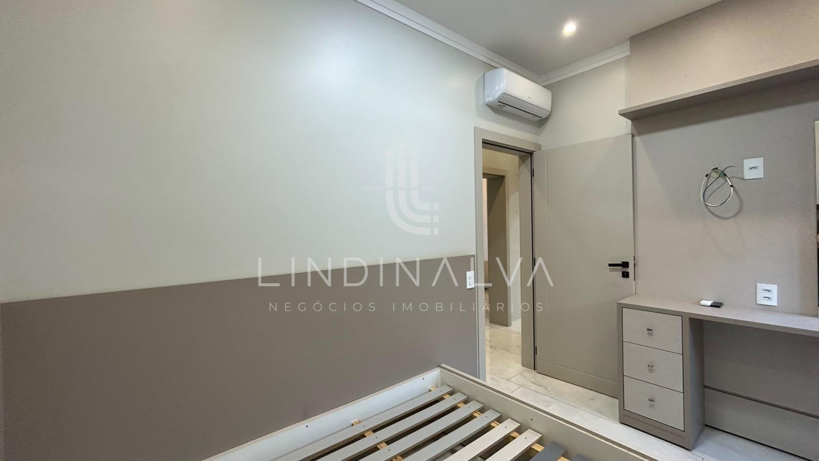 Casa de alto padrão, com suíte, 2 quartos e área goumet - Cond. Vila Margarezi, no Jardim Lancaster