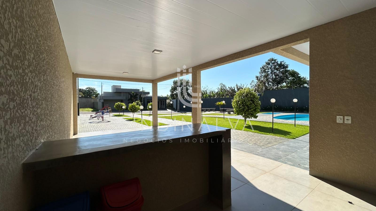 Casa de alto padrão, com suíte, 2 quartos e área goumet - Cond. Vila Margarezi, no Jardim Lancaster