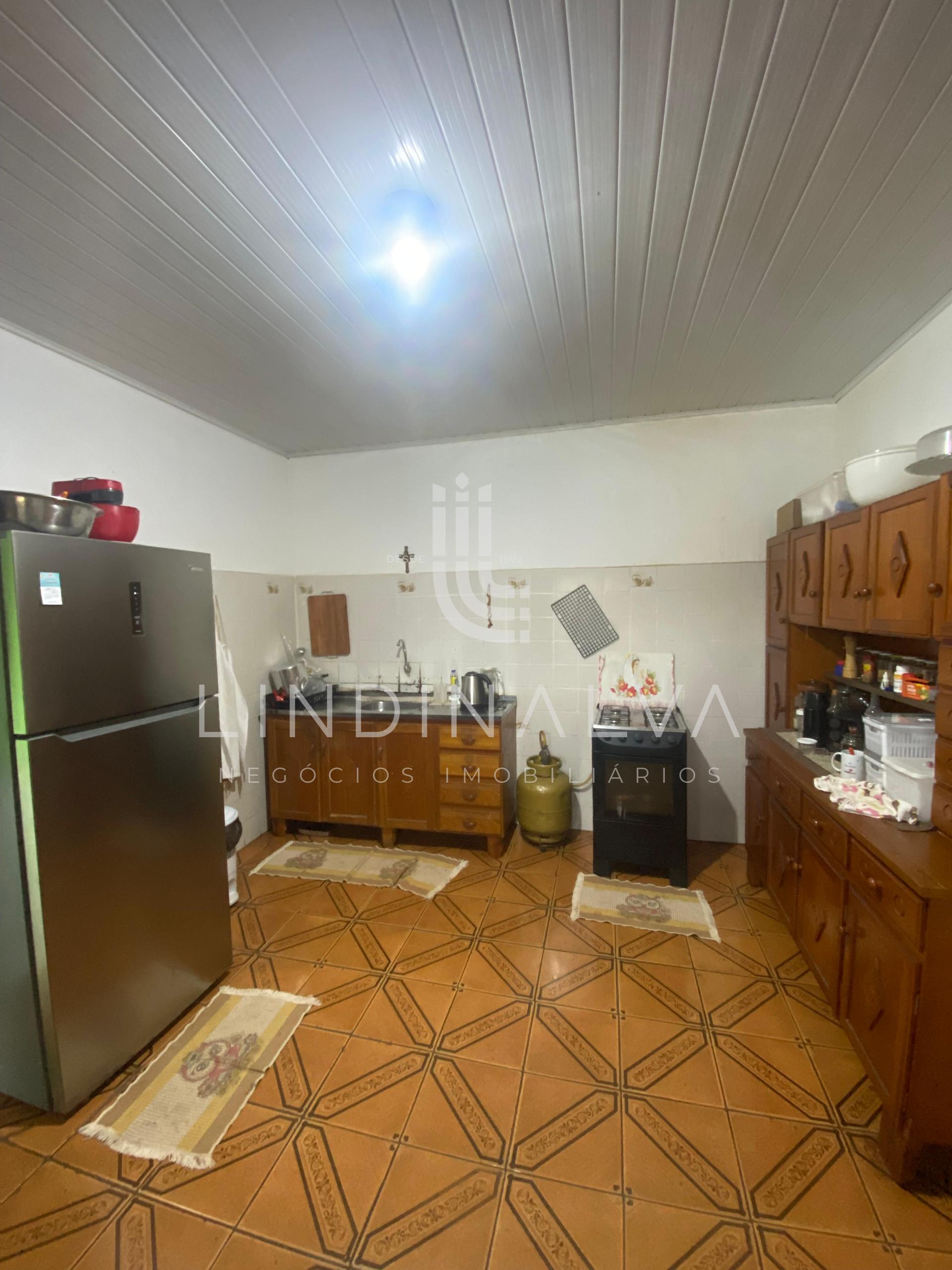 Casa ampla à venda no Parque Ouro Verde  Terreno de 421,00m2