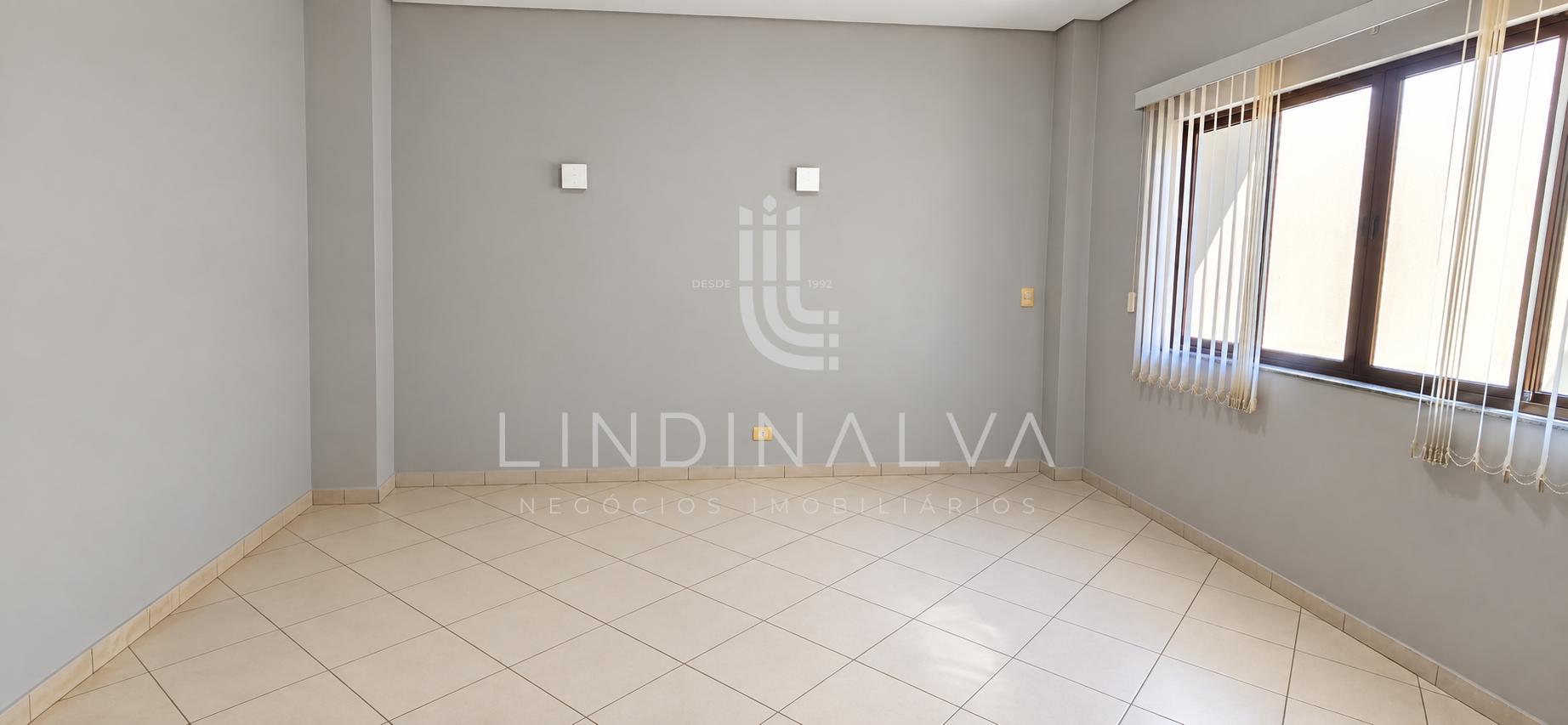 Aluga área Comercial com 369 m² na Rua Mem de Sá - Jd. Festugatto - Foz