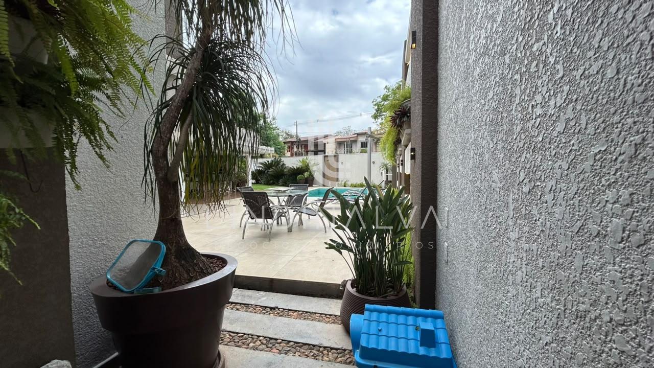 Sobrado à venda na Av. Pedro Basso I Com 573,00m2 de terreno, Jd. Polo Centro