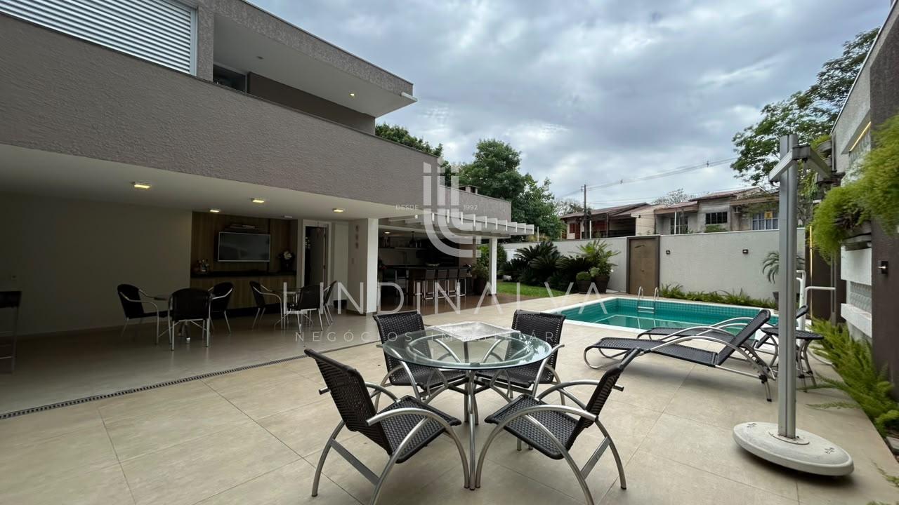 Sobrado à venda na Av. Pedro Basso I Com 573,00m2 de terreno, Jd. Polo Centro