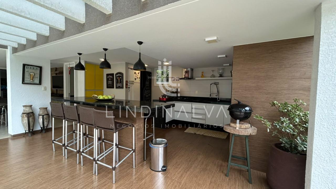 Sobrado à venda na Av. Pedro Basso I Com 573,00m2 de terreno, Jd. Polo Centro