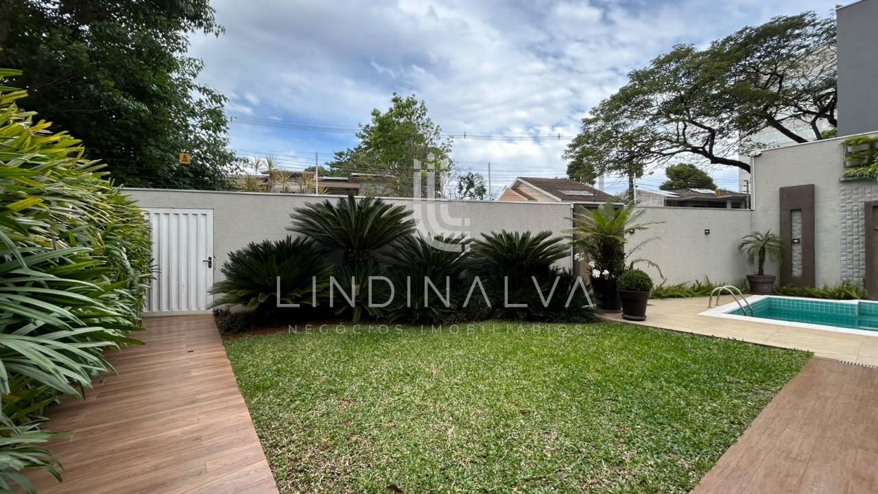 Sobrado à venda na Av. Pedro Basso I Com 573,00m2 de terreno, Jd. Polo Centro