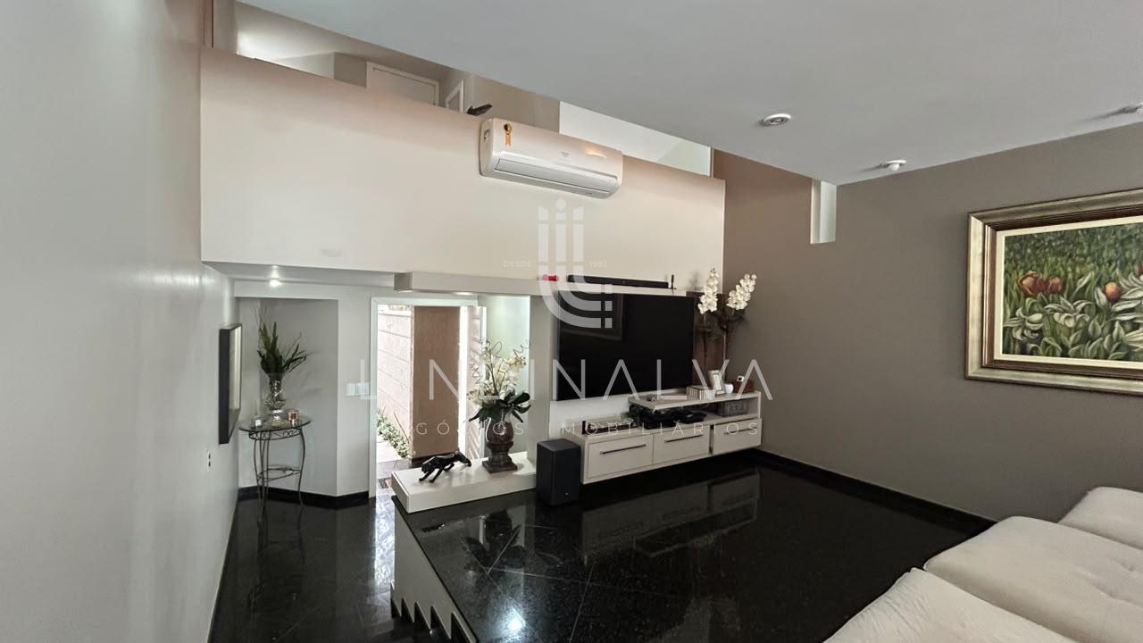 Sobrado à venda na Av. Pedro Basso I Com 573,00m2 de terreno, Jd. Polo Centro