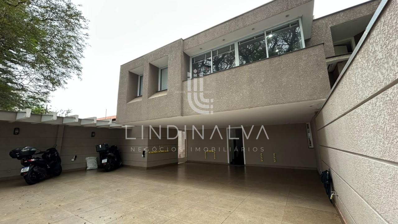 Sobrado à venda na Av. Pedro Basso I Com 573,00m2 de terreno, Jd. Polo Centro