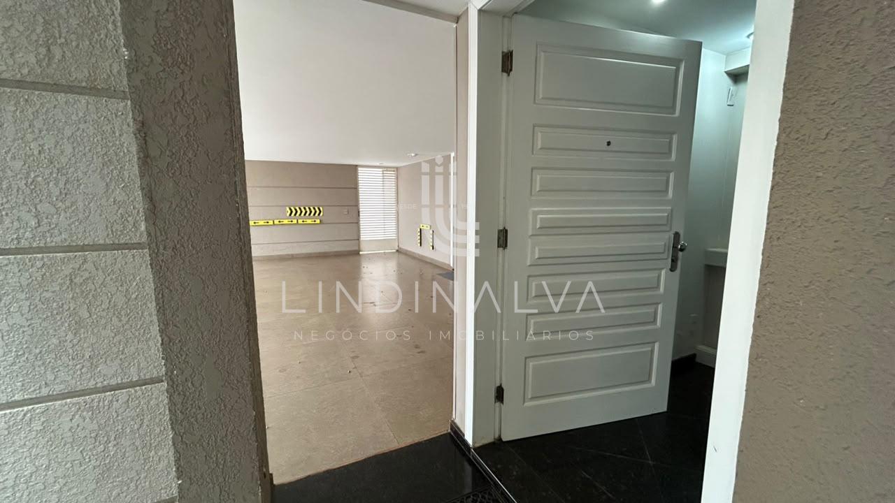 Sobrado à venda na Av. Pedro Basso I Com 573,00m2 de terreno, Jd. Polo Centro
