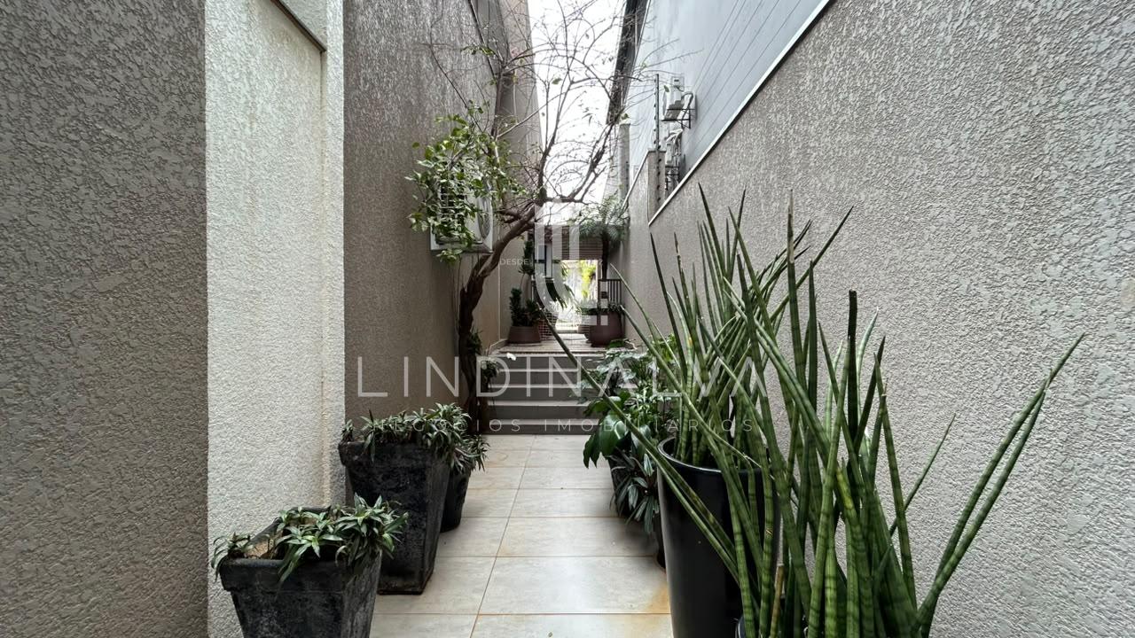 Sobrado à venda na Av. Pedro Basso I Com 573,00m2 de terreno, Jd. Polo Centro