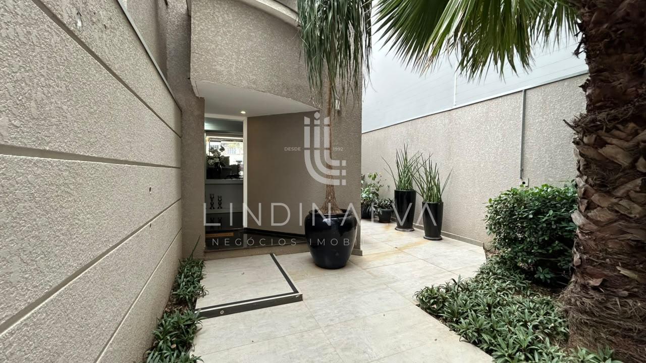 Sobrado à venda na Av. Pedro Basso I Com 573,00m2 de terreno, Jd. Polo Centro