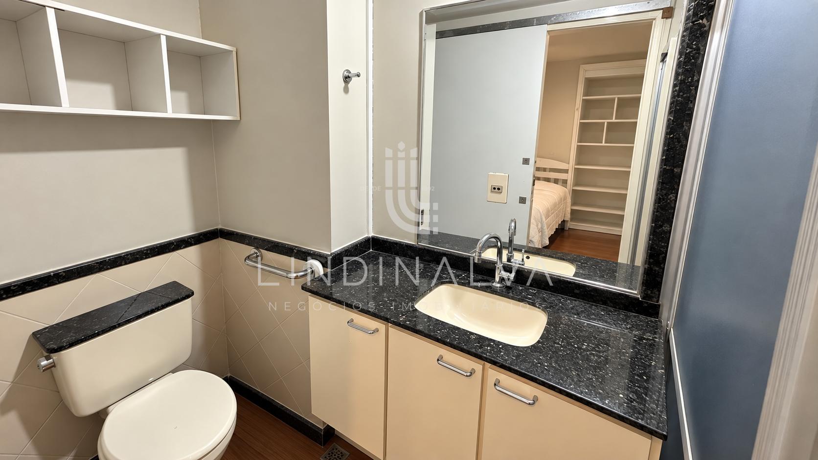 Sobrado à venda na Av. Pedro Basso I Com 573,00m2 de terreno, Jd. Polo Centro