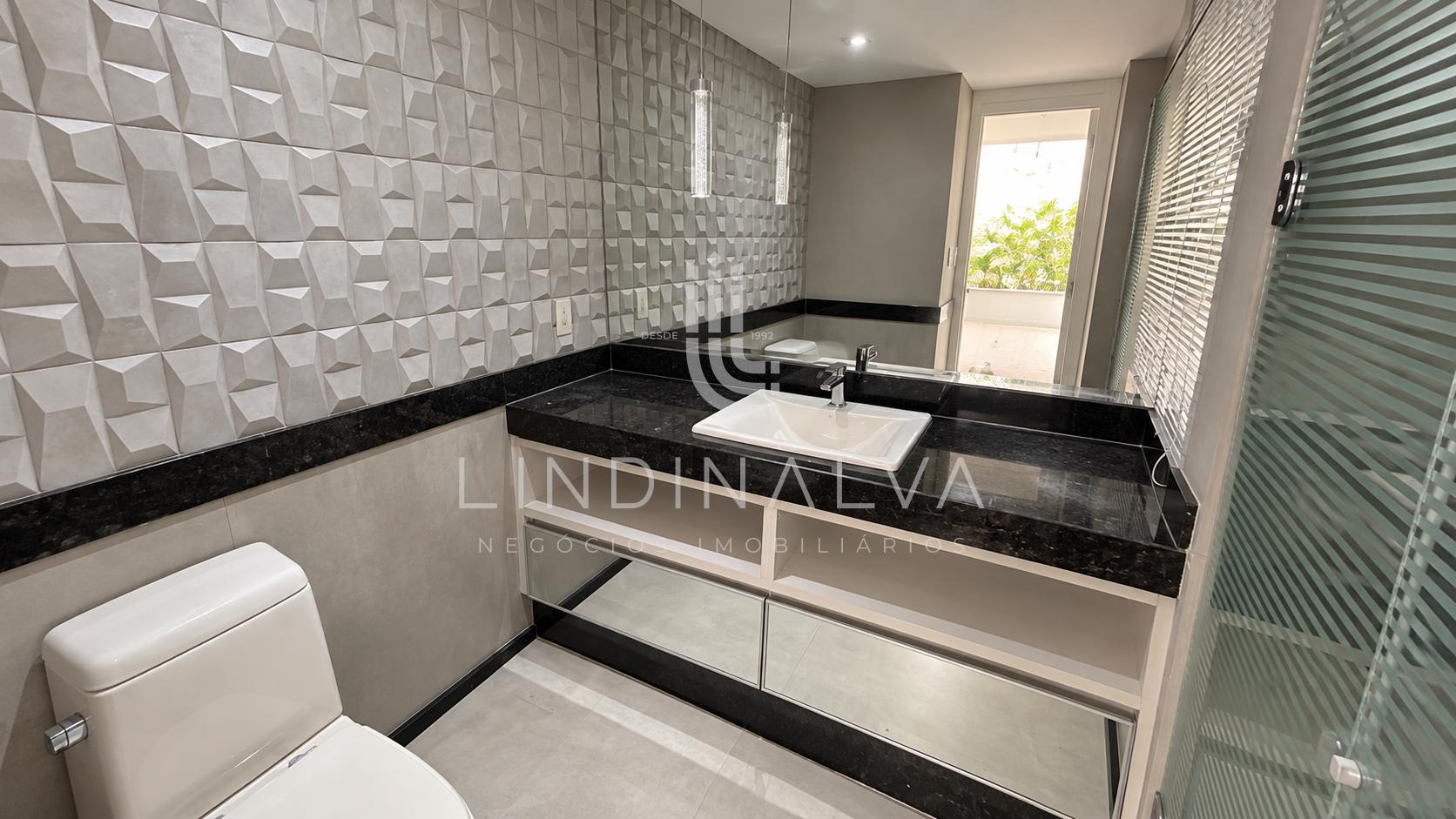 Sobrado à venda na Av. Pedro Basso I Com 573,00m2 de terreno, Jd. Polo Centro