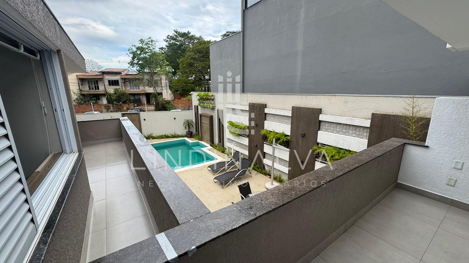 Sobrado à venda na Av. Pedro Basso I Com 573,00m2 de terreno, Jd. Polo Centro
