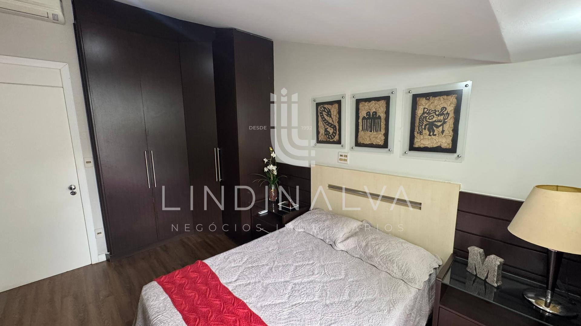 Sobrado à venda na Av. Pedro Basso I Com 573,00m2 de terreno, Jd. Polo Centro