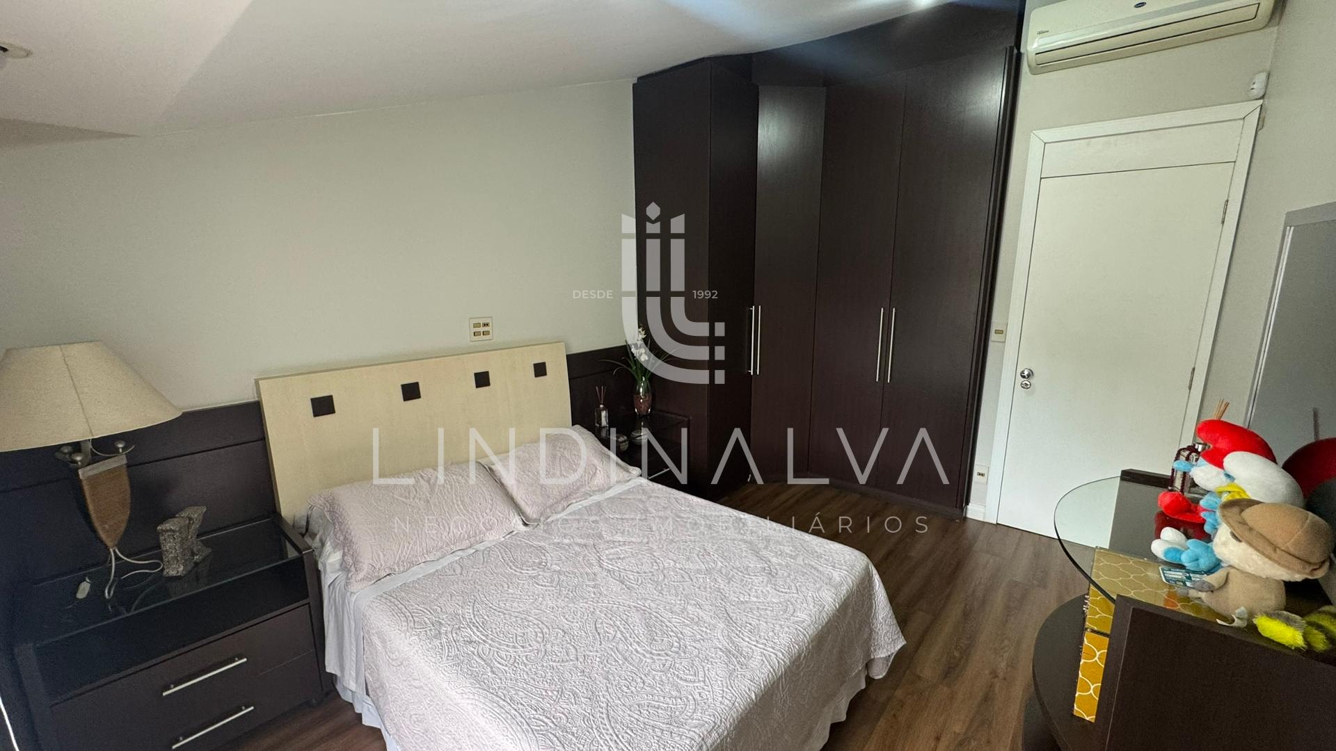 Sobrado à venda na Av. Pedro Basso I Com 573,00m2 de terreno, Jd. Polo Centro