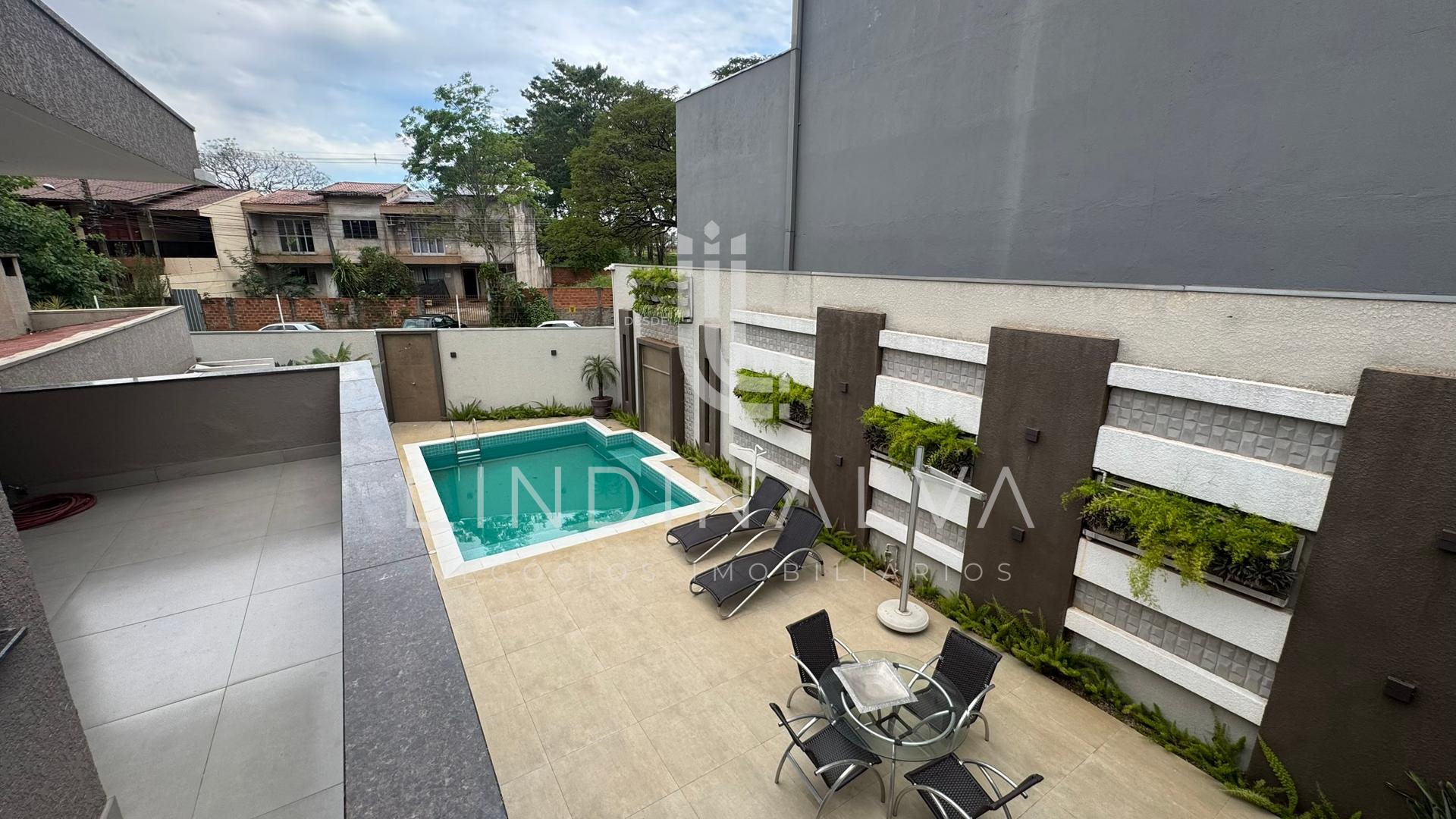 Sobrado à venda na Av. Pedro Basso I Com 573,00m2 de terreno, Jd. Polo Centro
