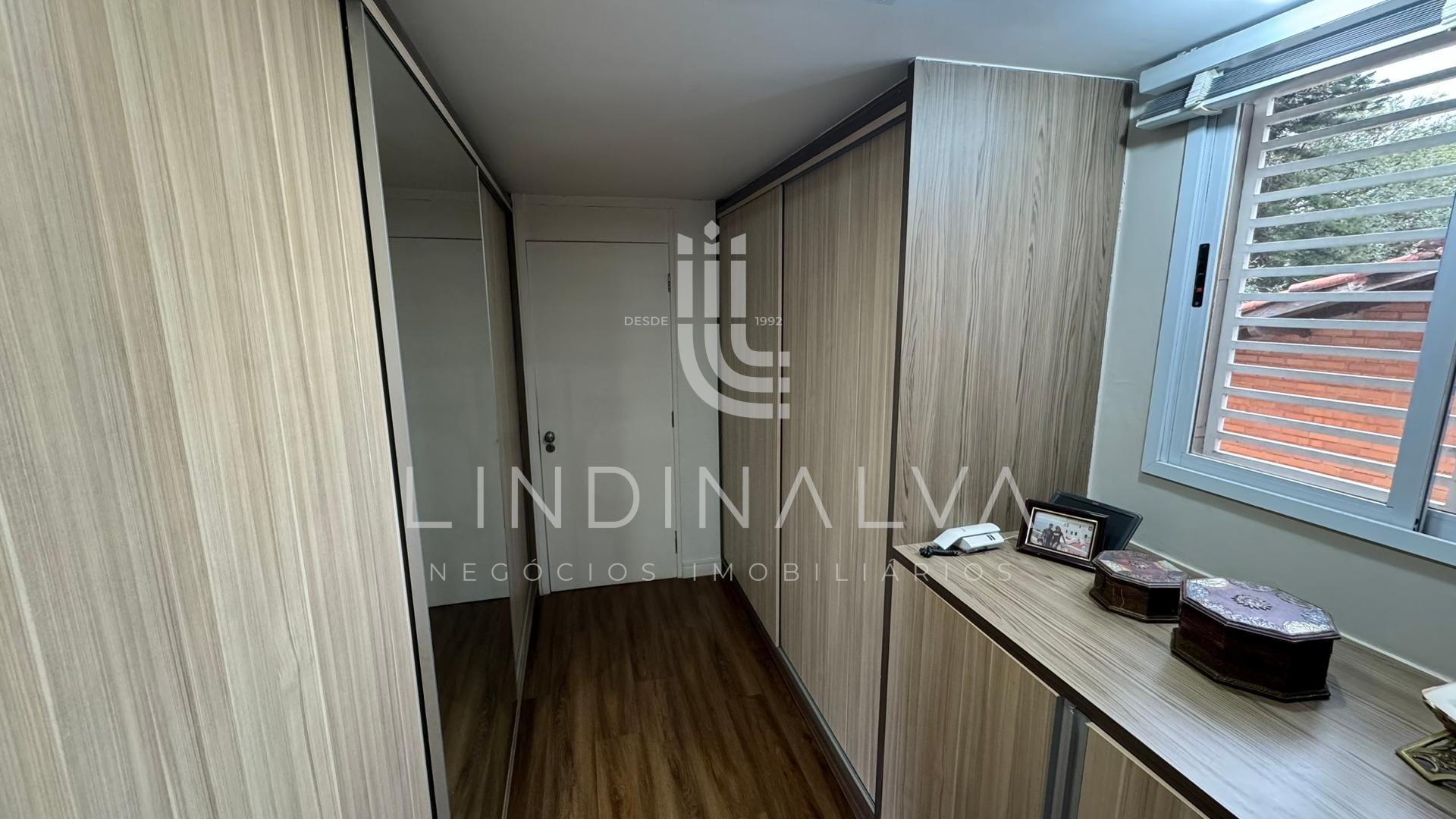 Sobrado à venda na Av. Pedro Basso I Com 573,00m2 de terreno, Jd. Polo Centro