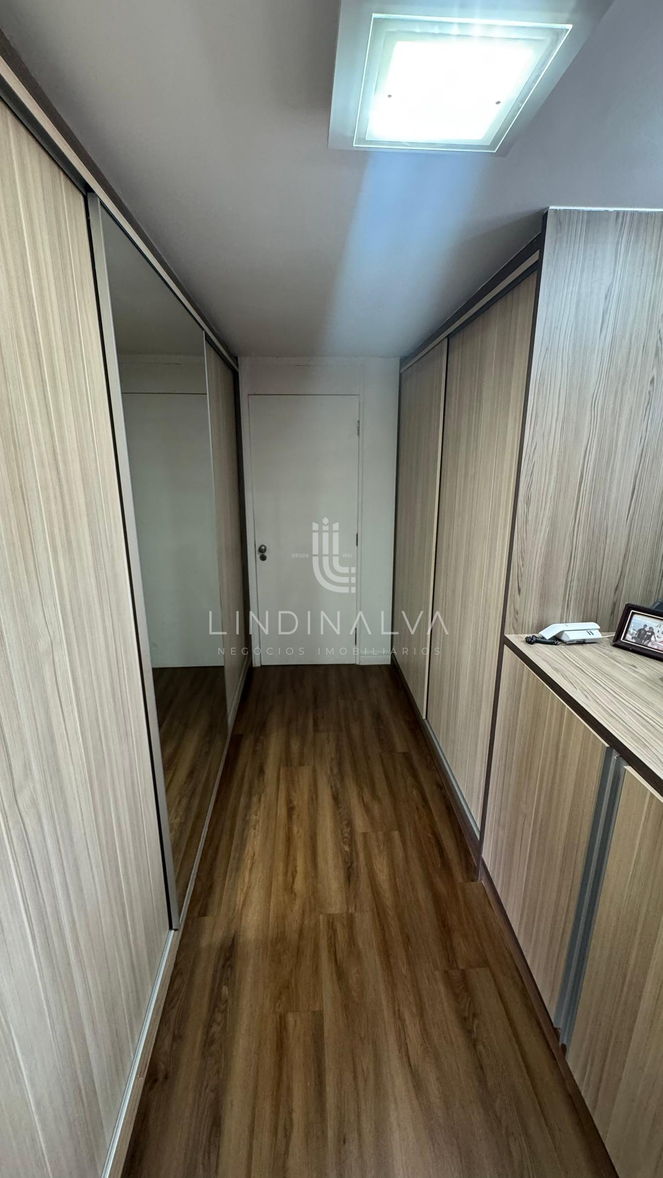 Sobrado à venda na Av. Pedro Basso I Com 573,00m2 de terreno, Jd. Polo Centro