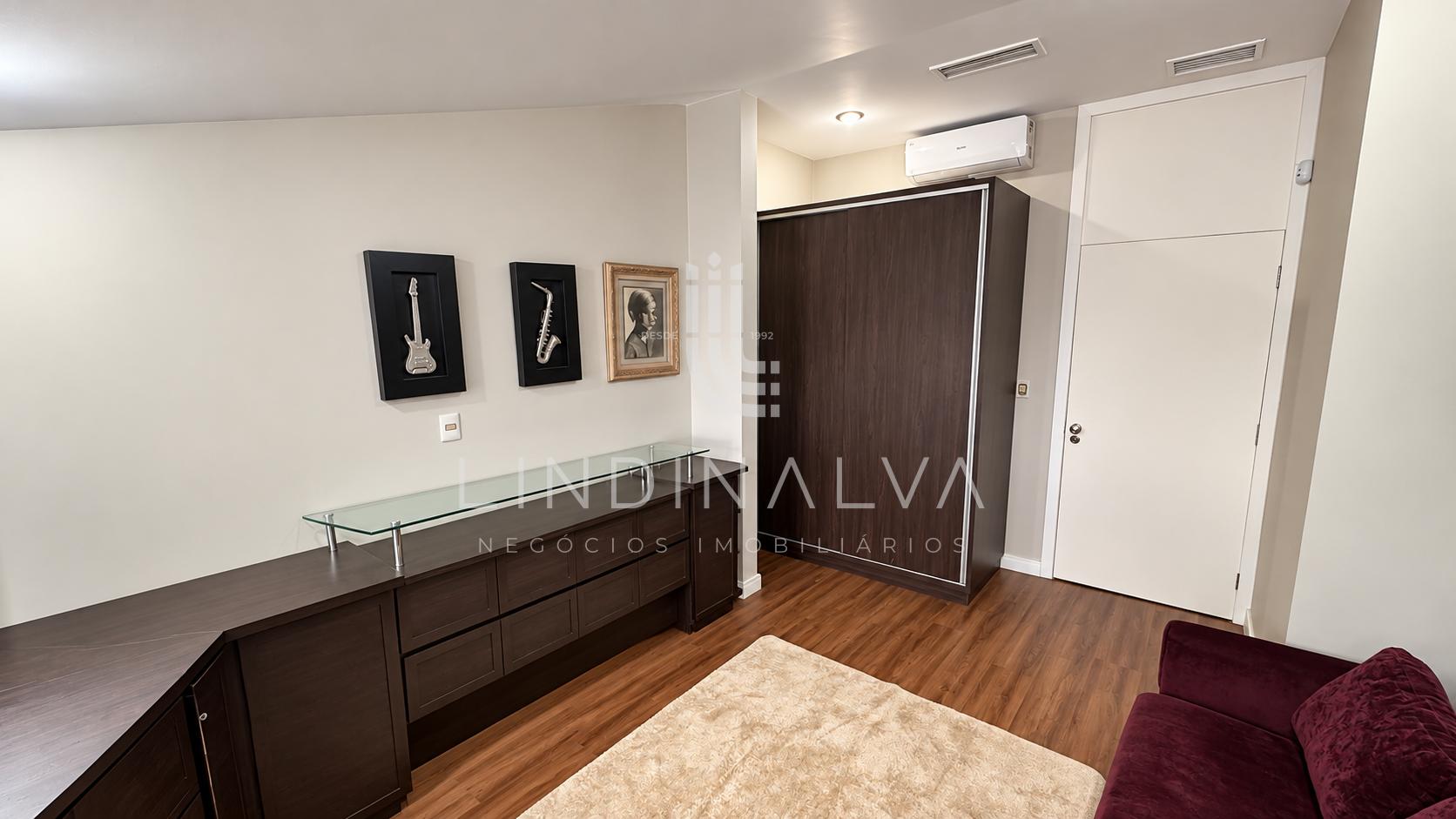 Sobrado à venda na Av. Pedro Basso I Com 573,00m2 de terreno, Jd. Polo Centro