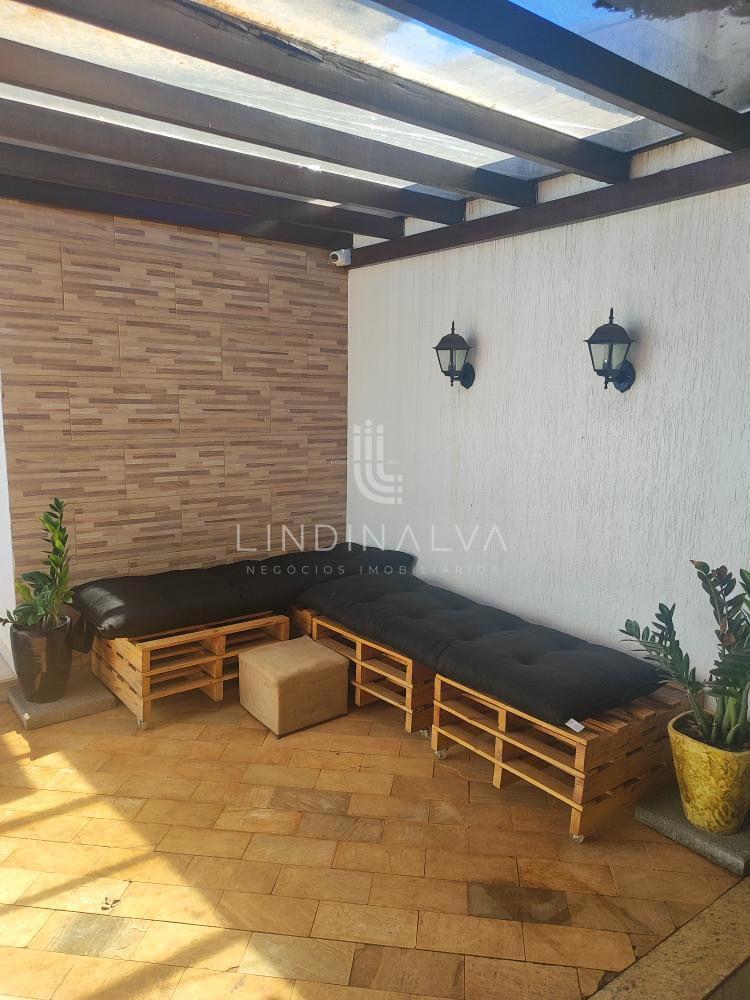 Casa à venda semi-mobiliada no Jardim Panorama I Com 4 quartos, sendo 1 suíte