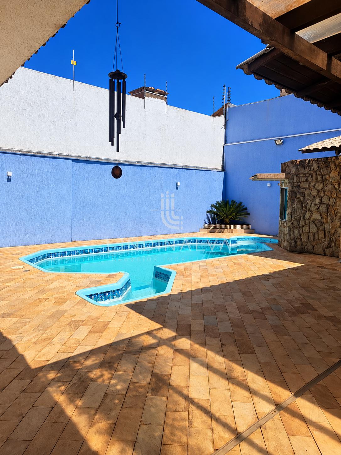 Casa à venda semi-mobiliada no Jardim Panorama I Com 4 quartos, sendo 1 suíte