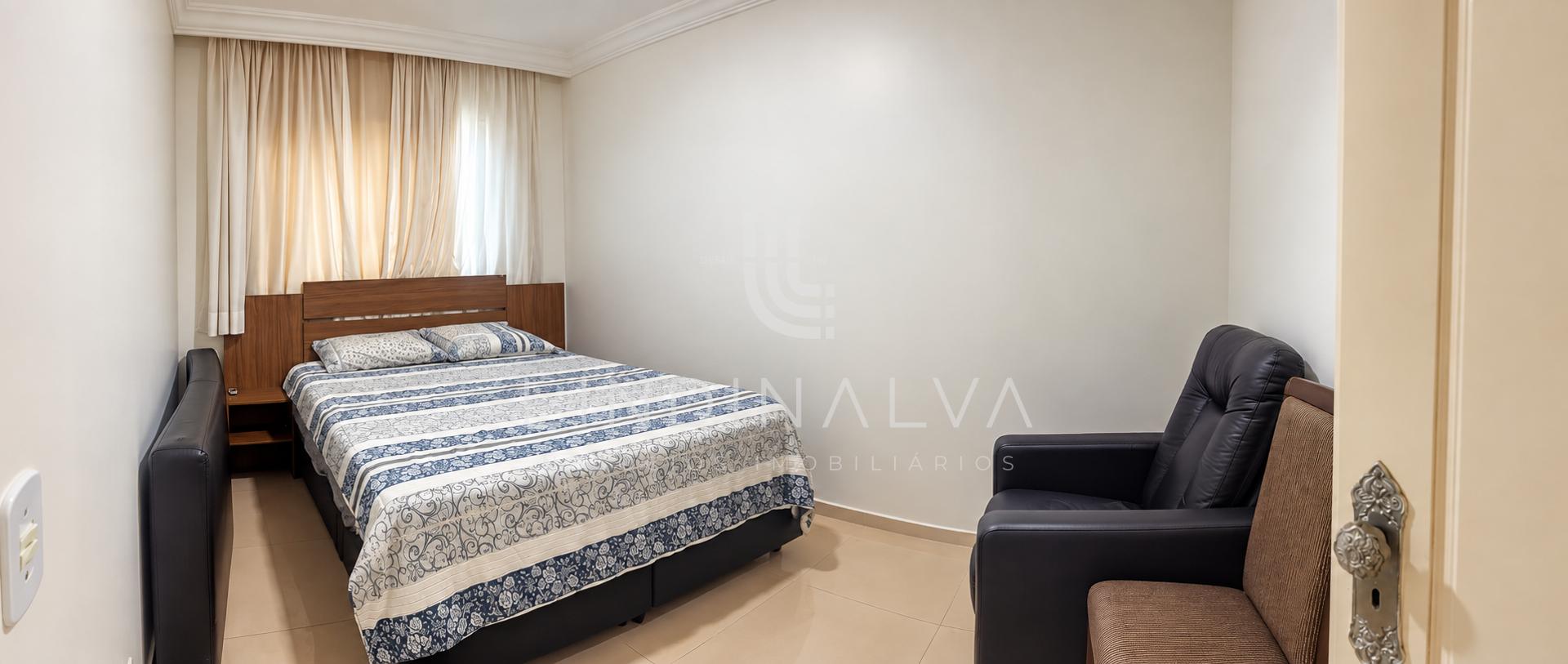 Casa à venda semi-mobiliada no Jardim Panorama I Com 4 quartos, sendo 1 suíte