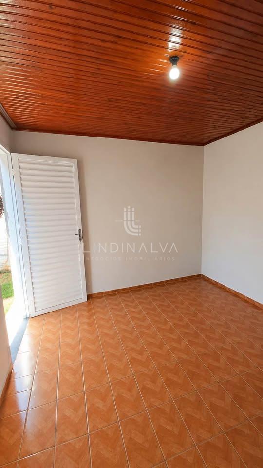 Terreno com Casa e Kitnet nos fundos à venda na Vila Adriana I Área do terreno de 300m2