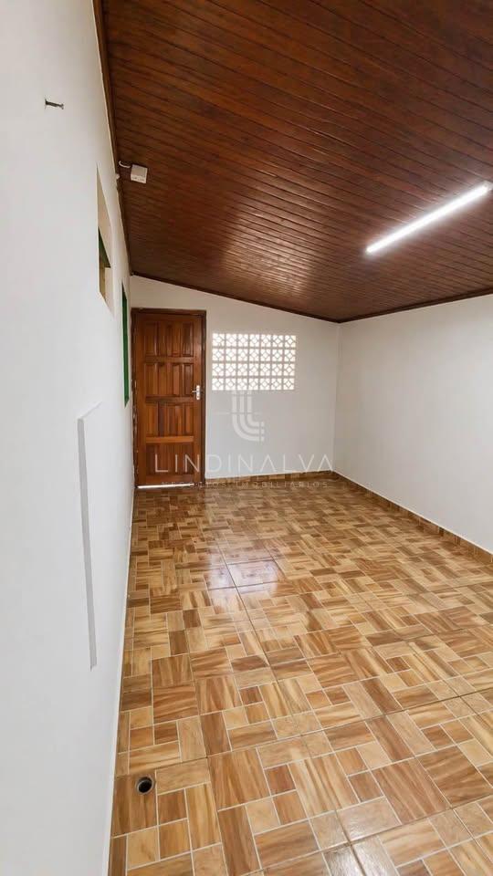 Terreno com Casa e Kitnet nos fundos à venda na Vila Adriana I Área do terreno de 300m2