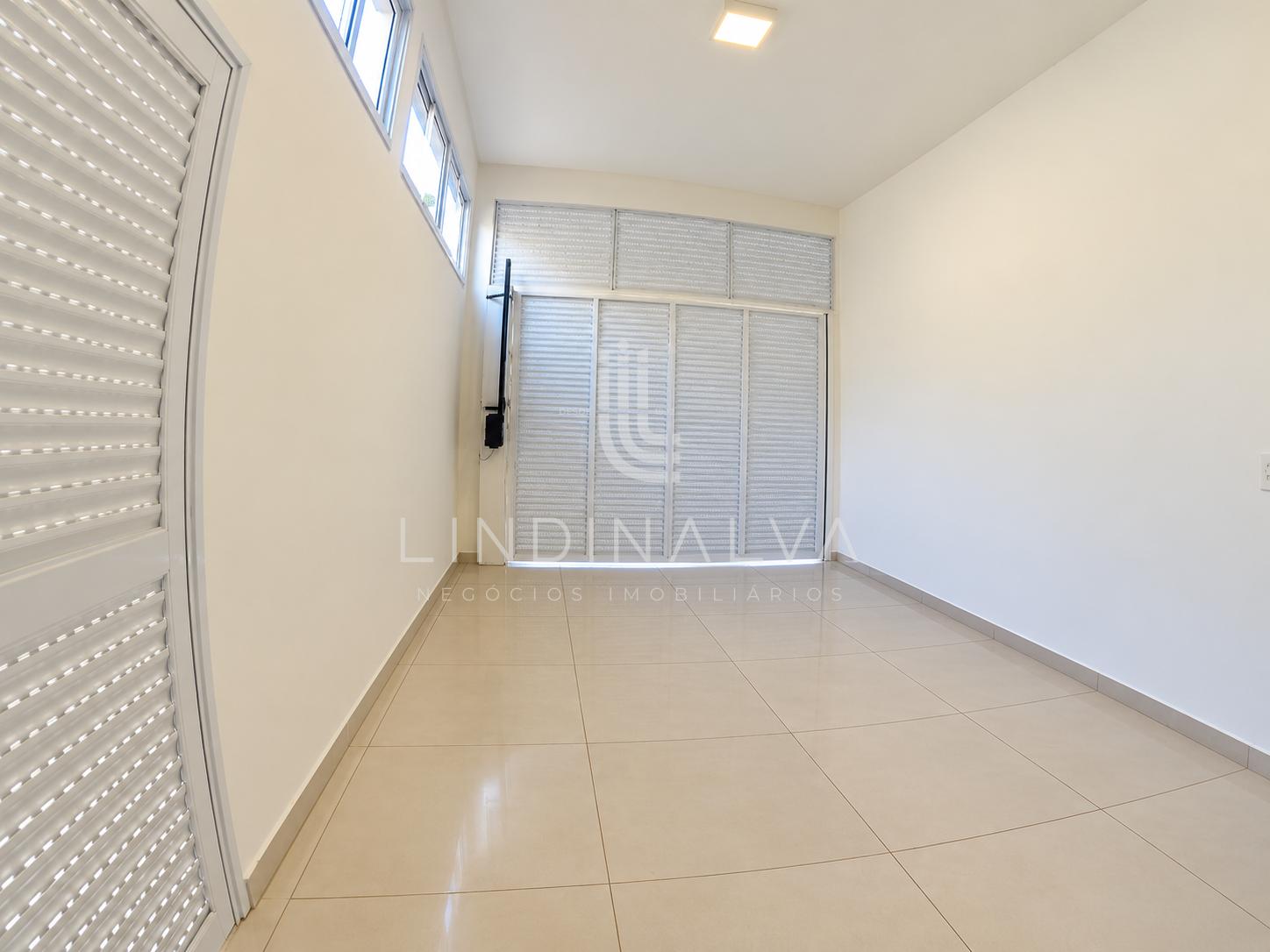 Sobrado Maracanã com área construída de 678,00m² - Foz do Iguaçu-PR