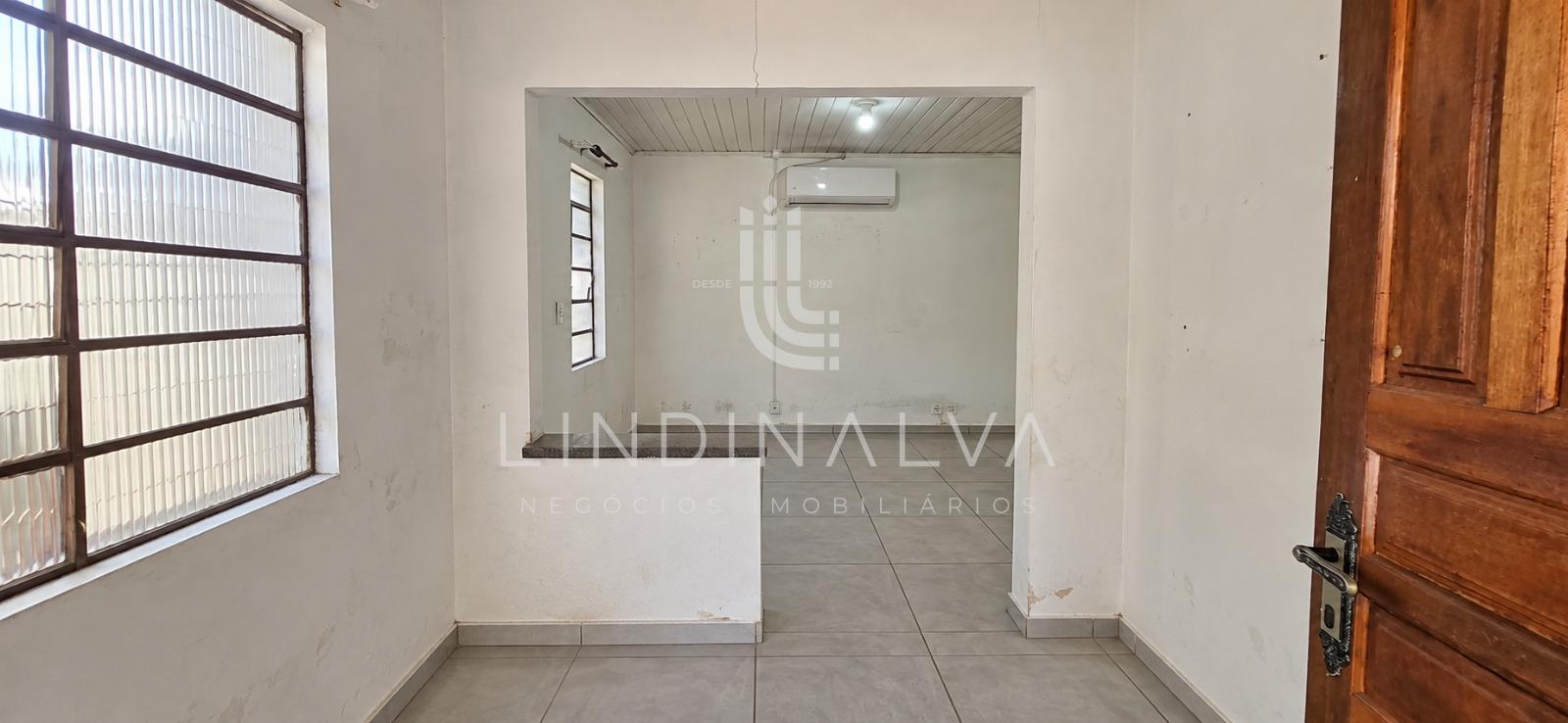 Casa à venda com 1 quarto e garagem no Jardim Belvedere II, Foz do Iguaçu