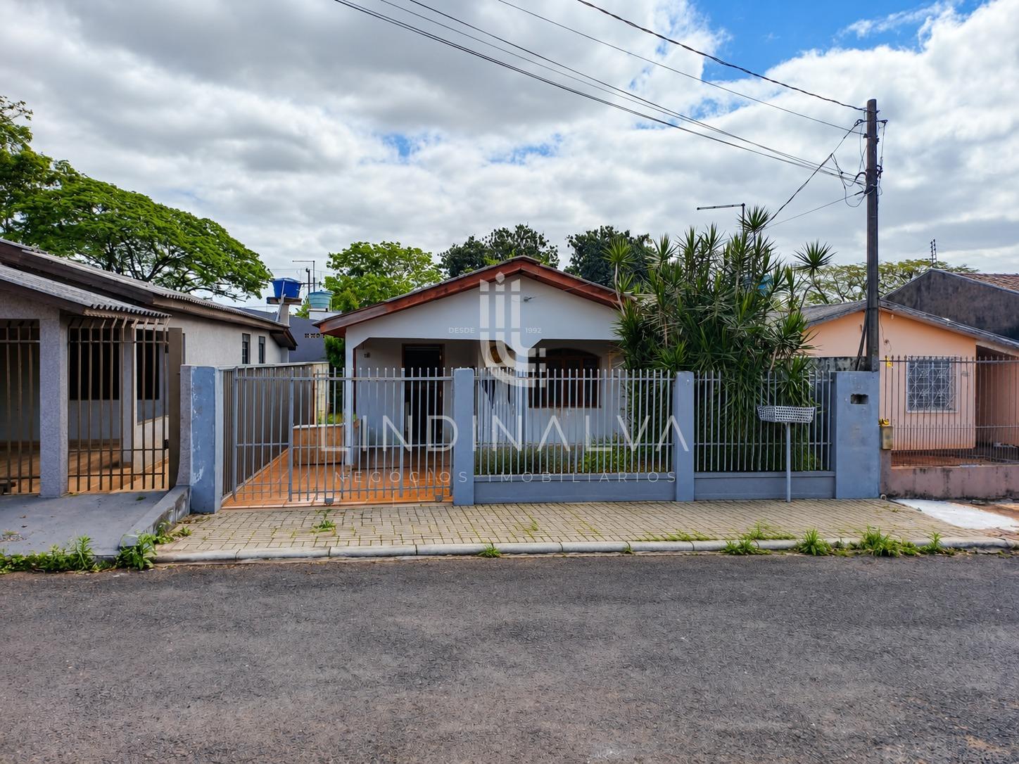 Casa à venda com 1 quarto e garagem no Jardim Belvedere II, Foz do Iguaçu