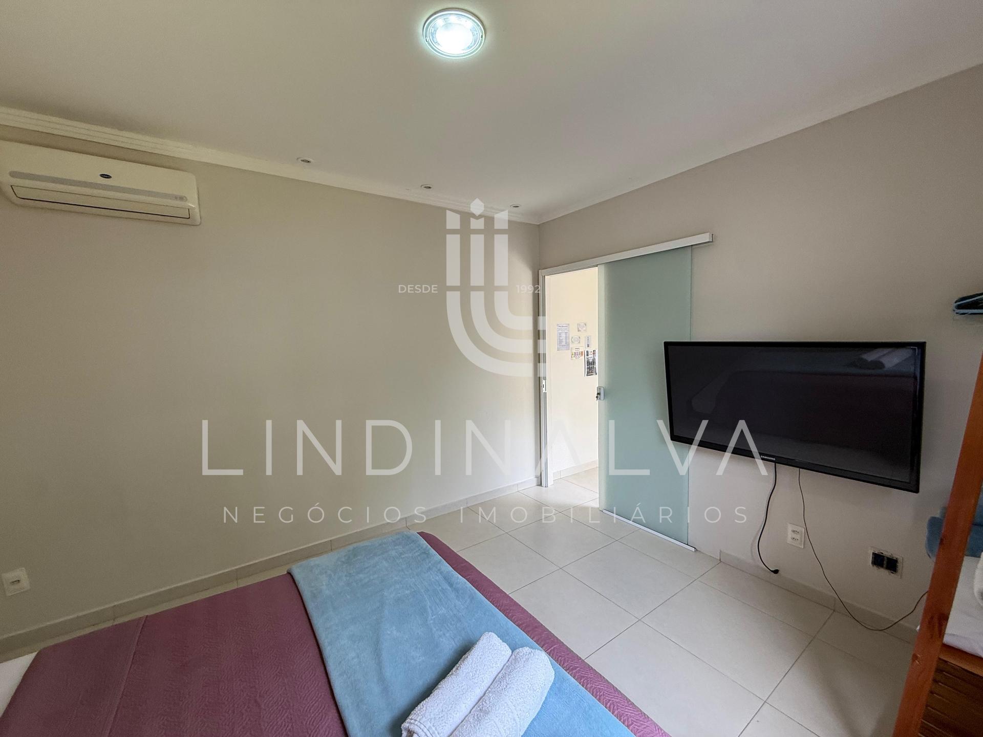 Casa à venda no Jardim Cataratas I Com energia solar e amplo quintal 351,43m2
