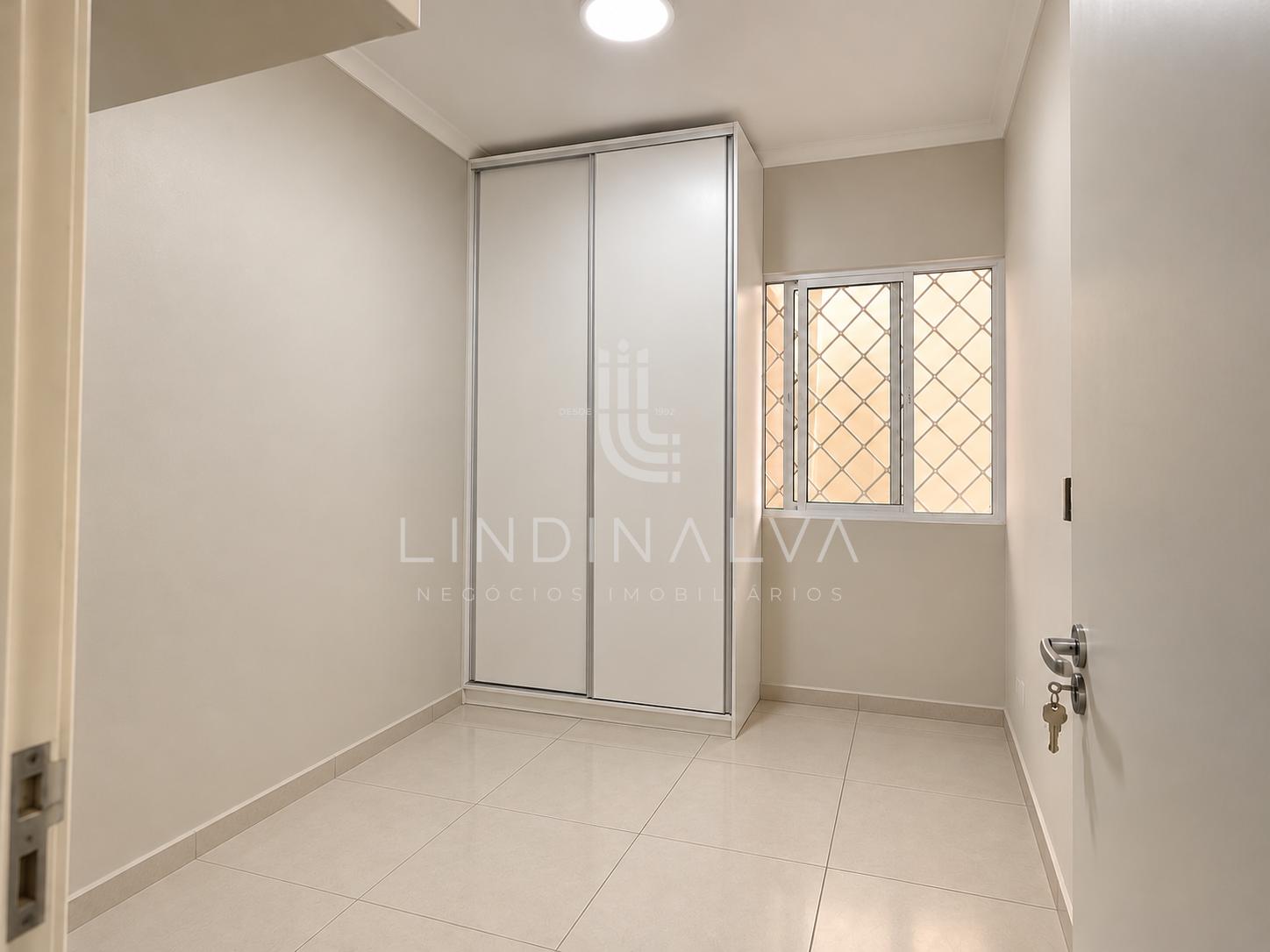 Casa à venda no Jardim Cataratas I Com energia solar e amplo quintal 351,43m2