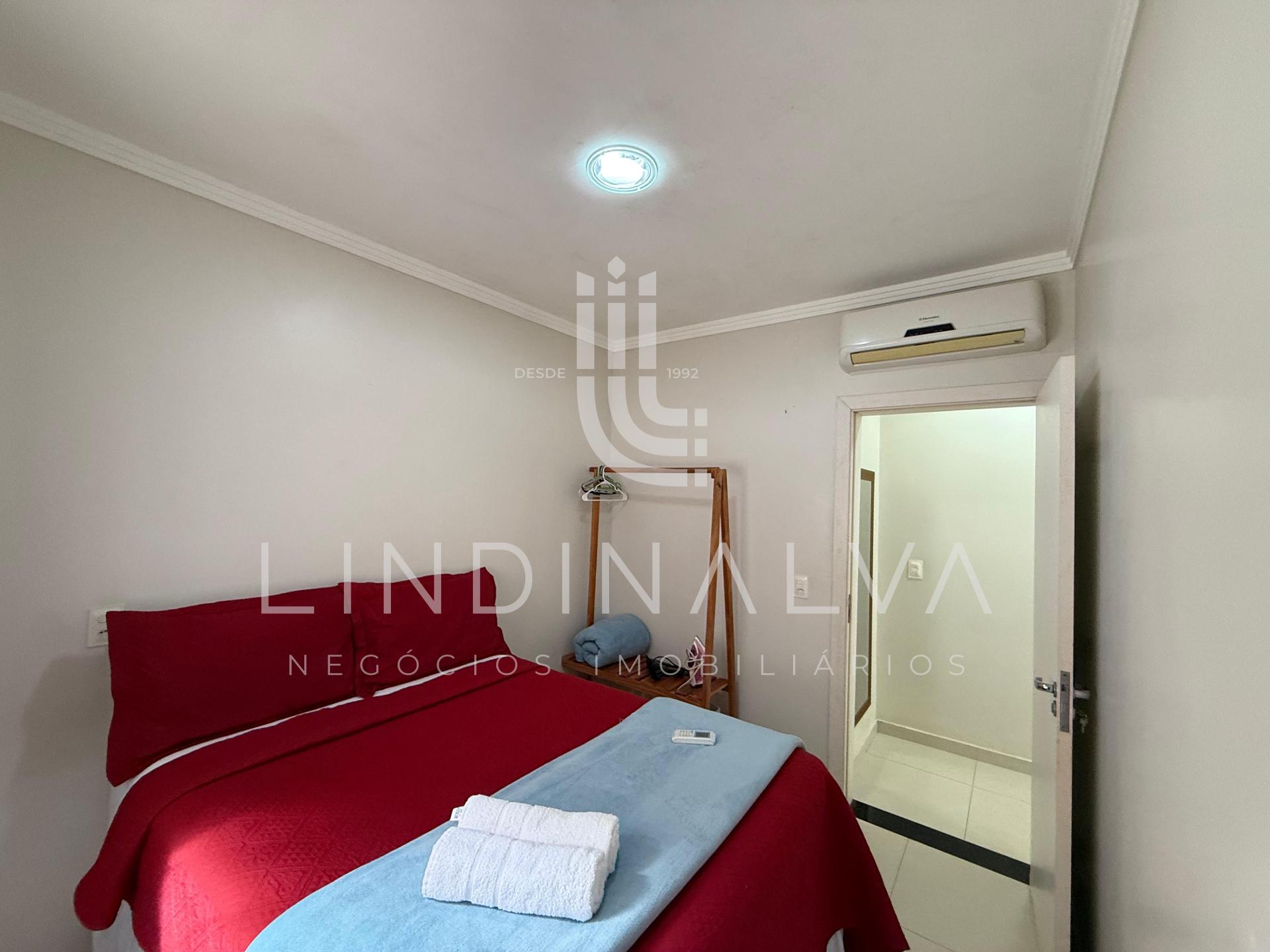 Casa à venda no Jardim Cataratas I Com energia solar e amplo quintal 351,43m2