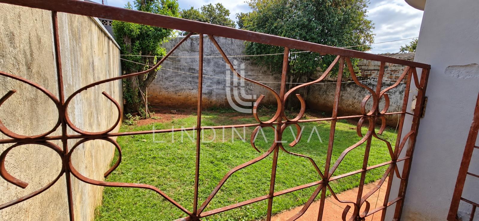 Casa à venda com 1 quarto e garagem no Jardim Belvedere II, Foz do Iguaçu
