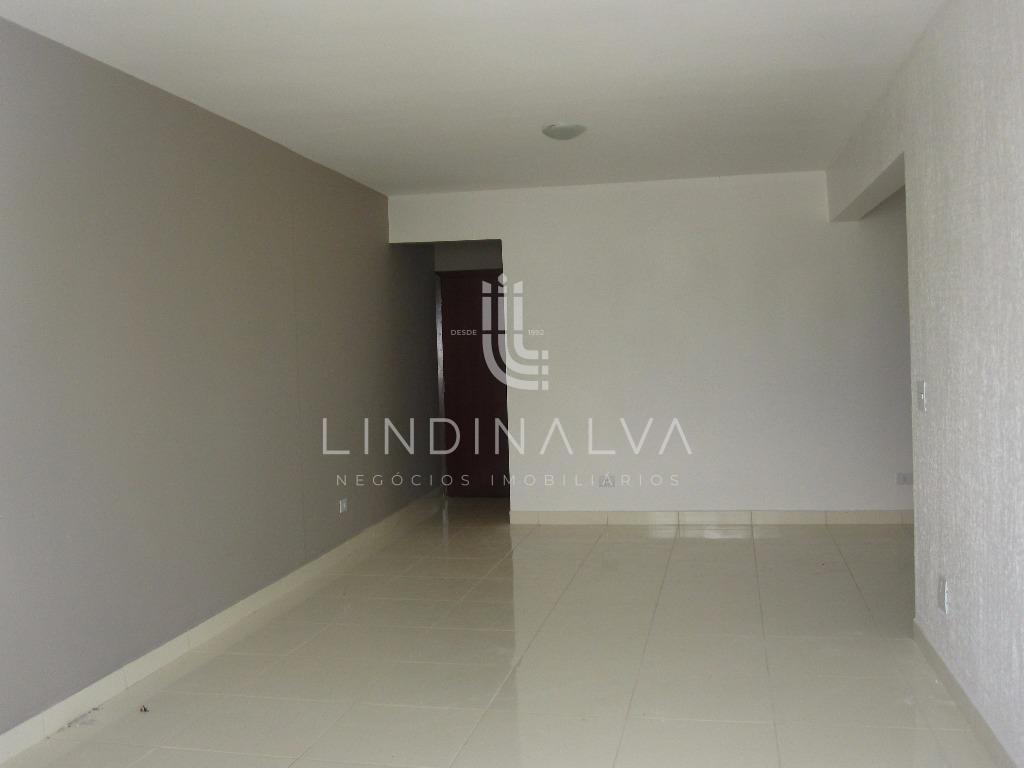 Apartamento no Ed. Pietro Angelo com suíte, 2 quartos - no Centro