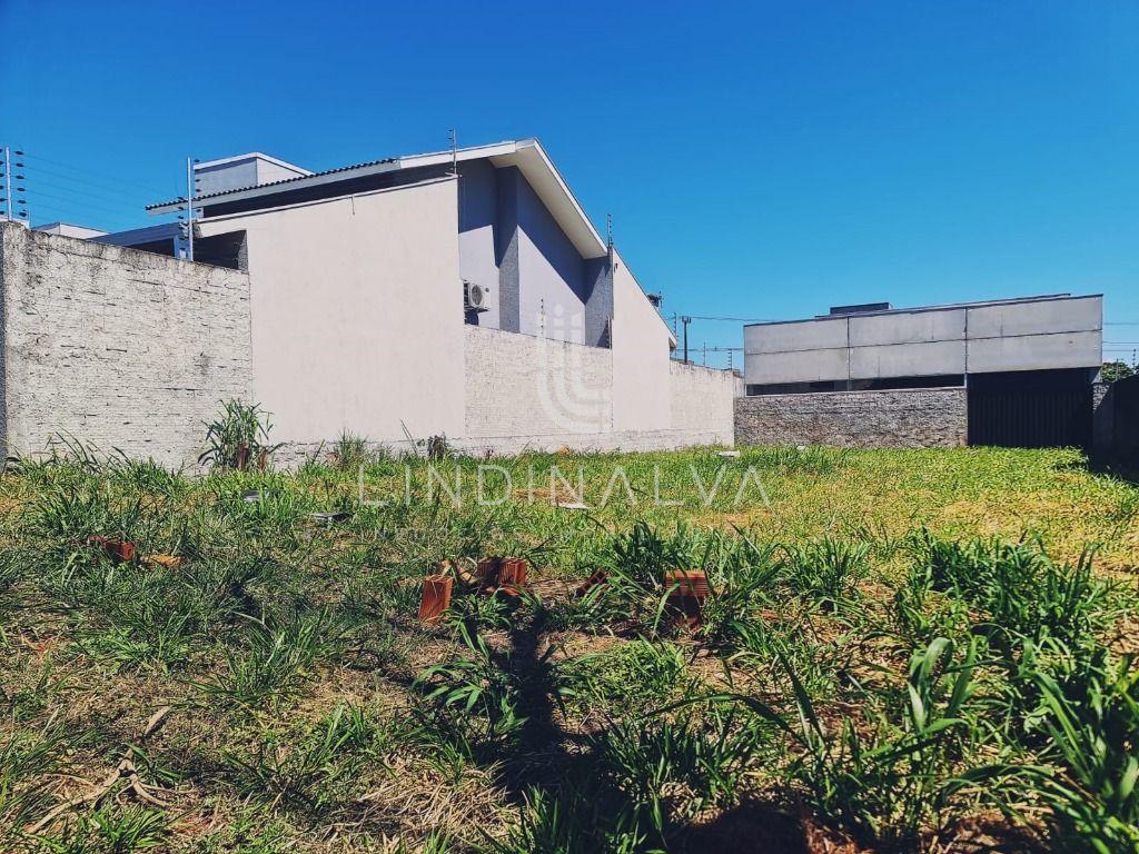 Terreno à venda com 337,00 m2 no Jardim Ipê III em Foz do Iguaçu