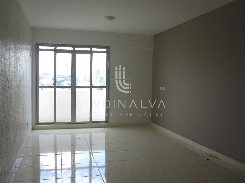 Apartamento no Ed. Pietro Angelo com suíte, 2 quartos - no Centro