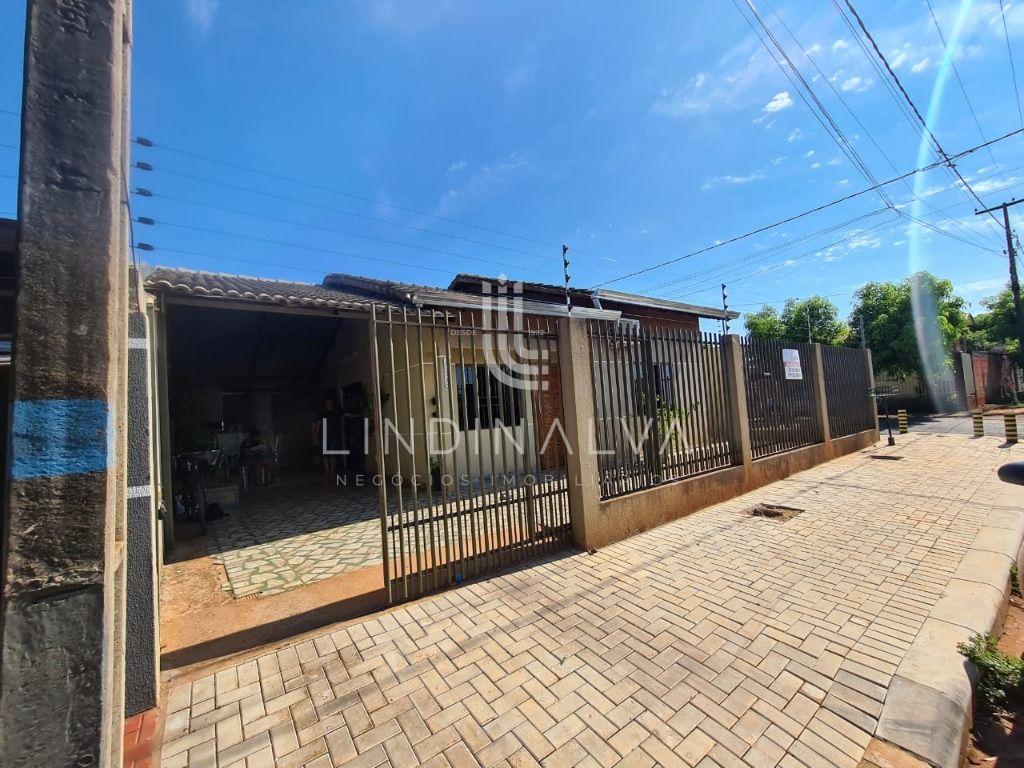 Casa de esquina com 2 quartos no Parque Residencial Três Bande...