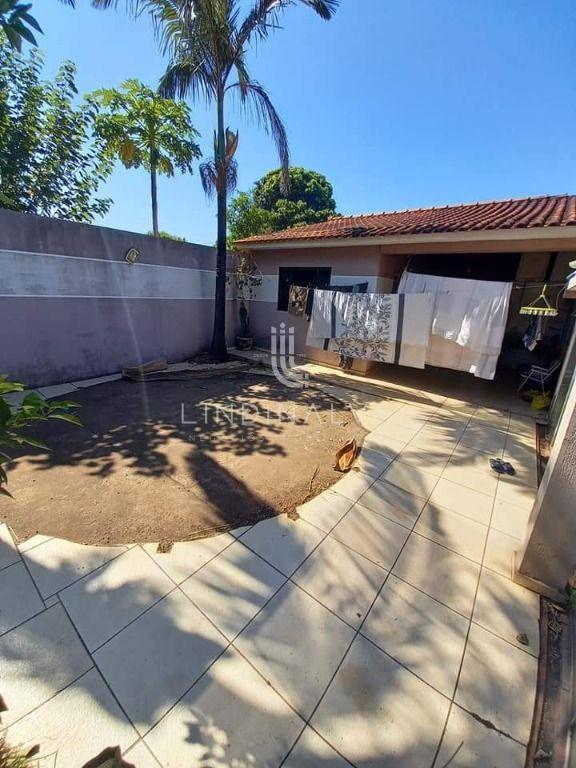 Casa no Jardim São Paulo com suíte, 2 quartos e edícula