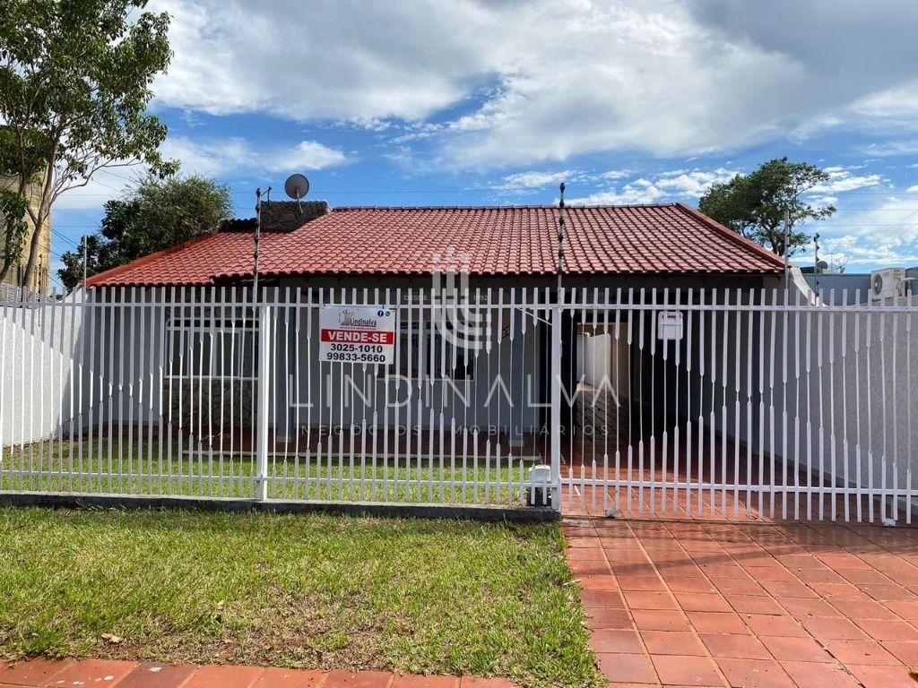 Casa no Panorama, na região do Mega Vila, com área gourmet e p...
