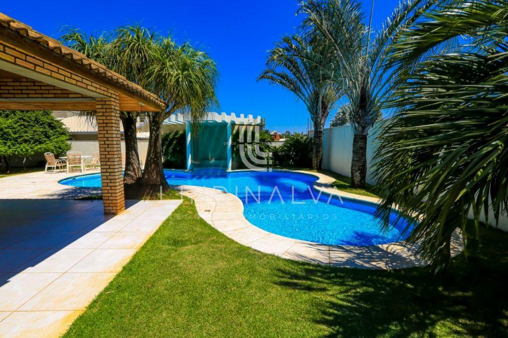 Sobrado semi mobiliado no Jardim Iguaçu, com área gourmet e pi...