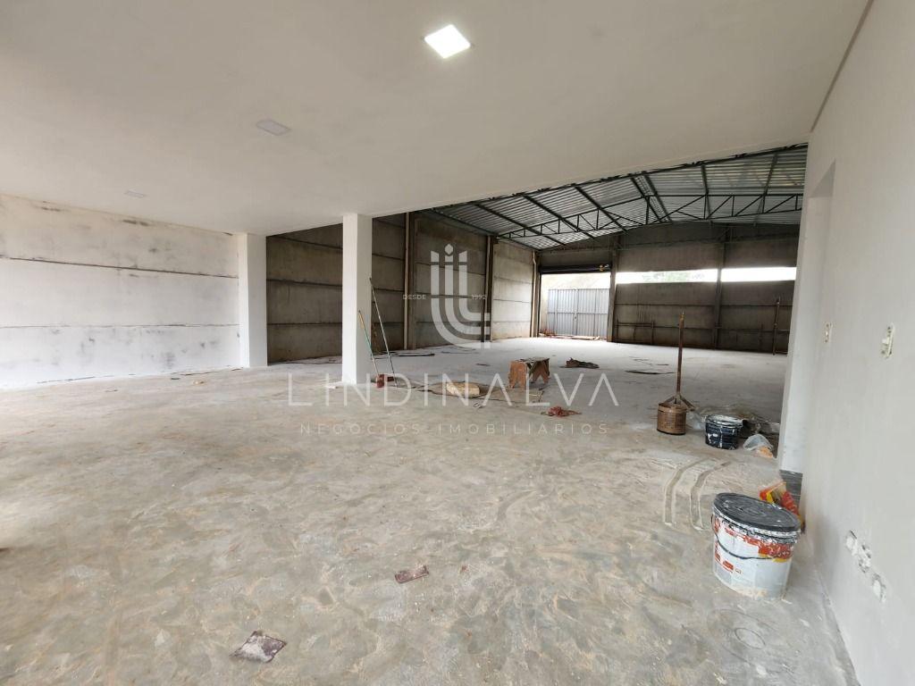 Barracão para locação com 240 m2, na Av. Andradina, Jd. Lancaster em Foz